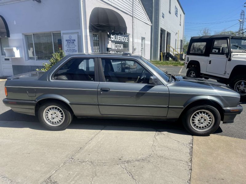 1990 BMW 3 Series