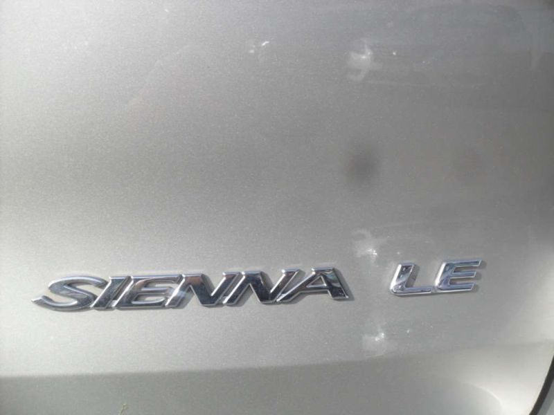2005 Toyota Sienna